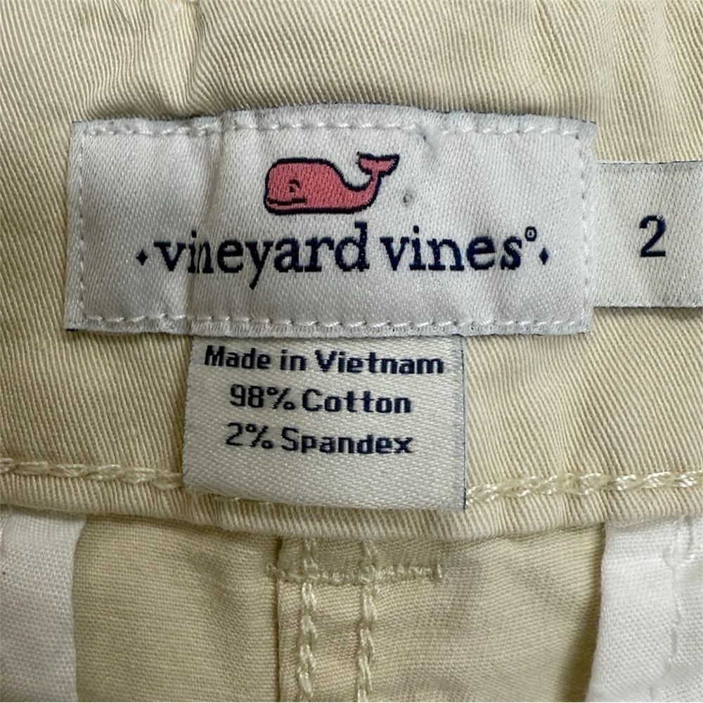 Vineyard Vines Khaki Chino Whale Shorts Size 2 - Picture 3 of 3